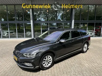 Volkswagen Passat Variant 1.5 TSI R-Line Business | ACC | CA uit 2023