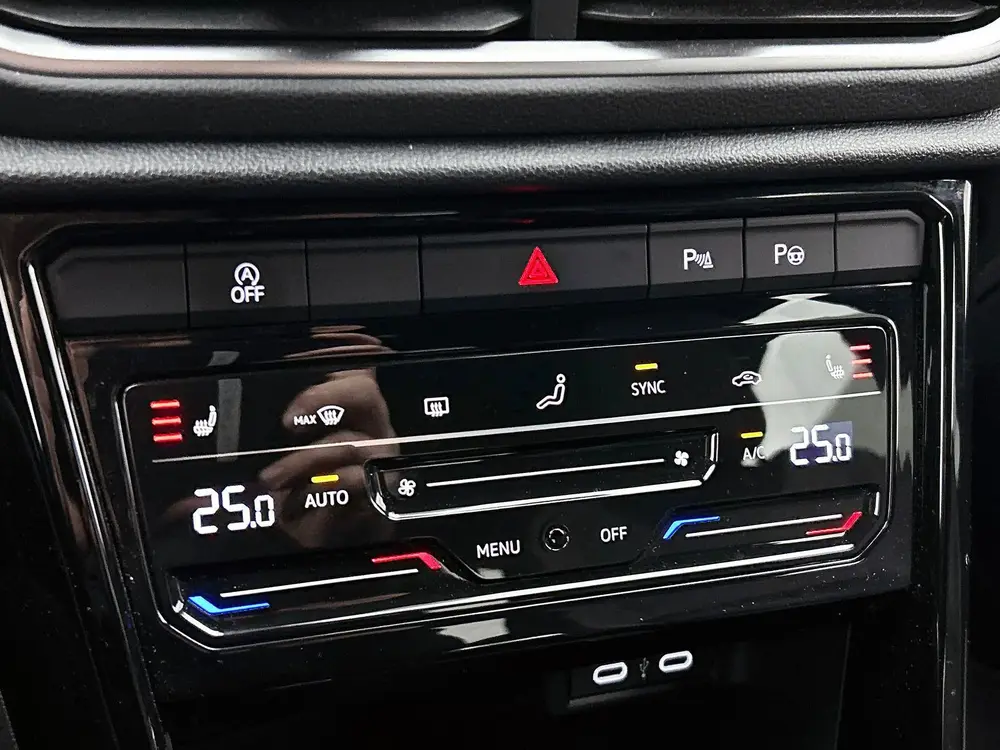 Volkswagen T-Roc 1.5 TSI R-Line | Camera | Adaptive Cruise | uit 2023, foto 16