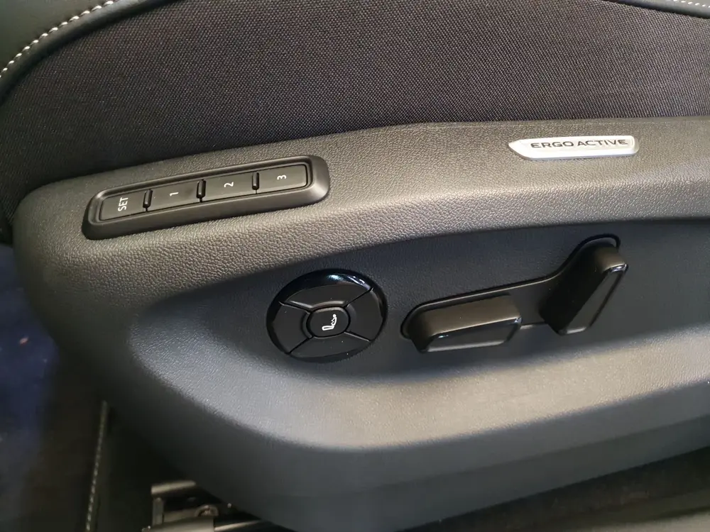 Volkswagen Tiguan 1.5 eHybrid 272pk DSG/AUT R-Line Wegklapba uit 2026, foto 19