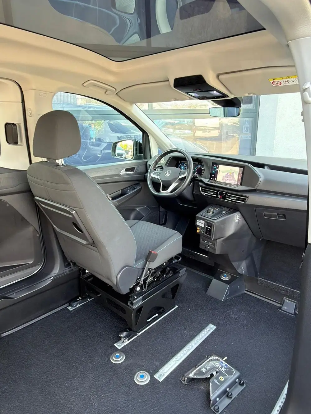 Volkswagen Caddy Maxi L2 Rolstoelauto Automaat Rolstoel voor uit 2022, foto 10