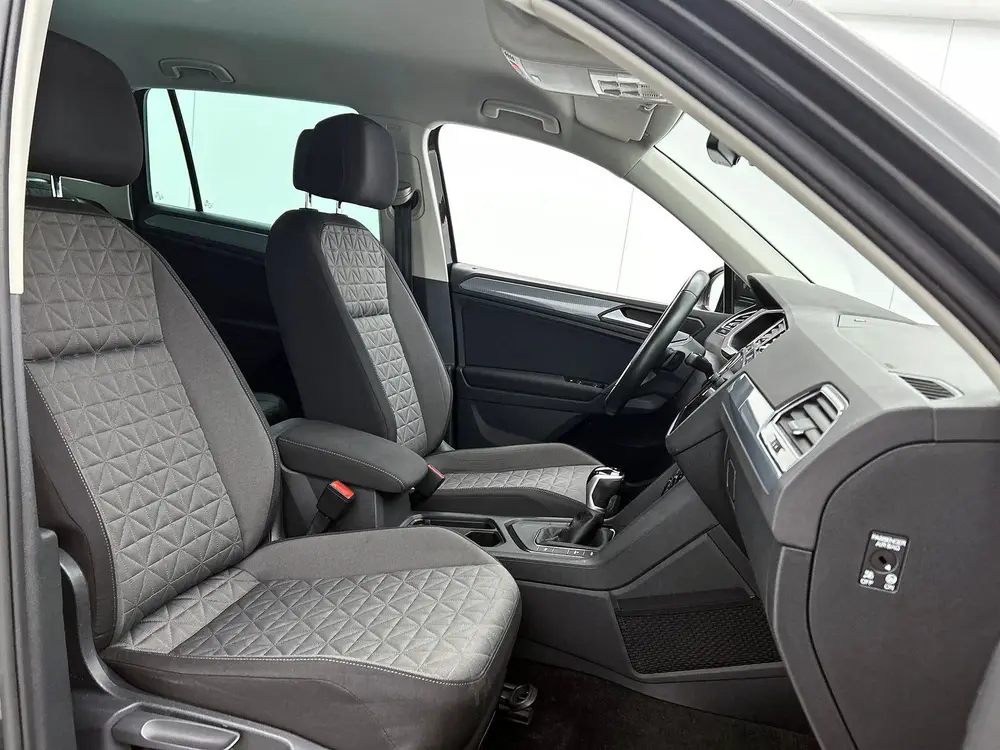Volkswagen Tiguan 1.4 TSI eHybrid Business | Adaptive Cruise uit 2023, foto 13