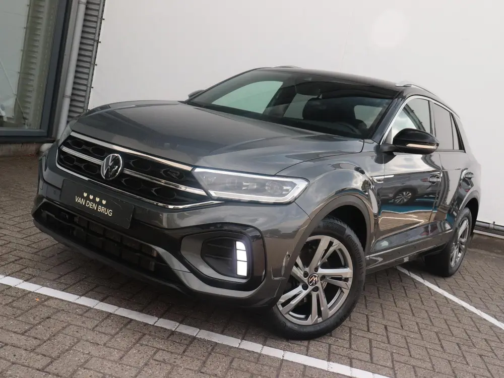Volkswagen T-Roc 1.5 TSI R-Line Edition | Afneembare Trekhaa uit 2025, foto 8