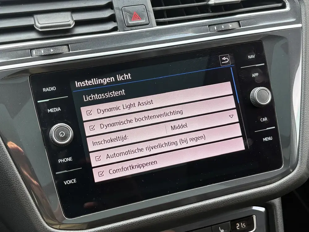 Volkswagen Tiguan Allspace 1.5 TSI PANO/19INCH-R-LINE/VIRTUA uit 2020, foto 12