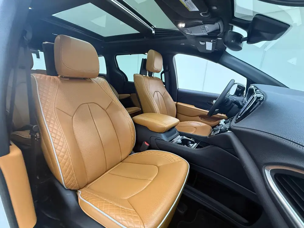 Chrysler Grand Voyager 3.6 V6 Hybrid Pacifica Pinnacle 7-zit uit 2023, foto 15
