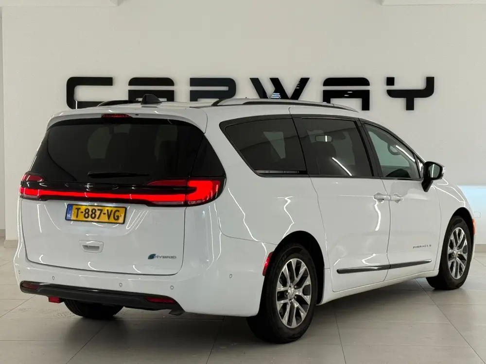 Chrysler Grand Voyager 3.6 V6 Hybrid Pacifica Pinnacle 7-zit uit 2023, foto 2