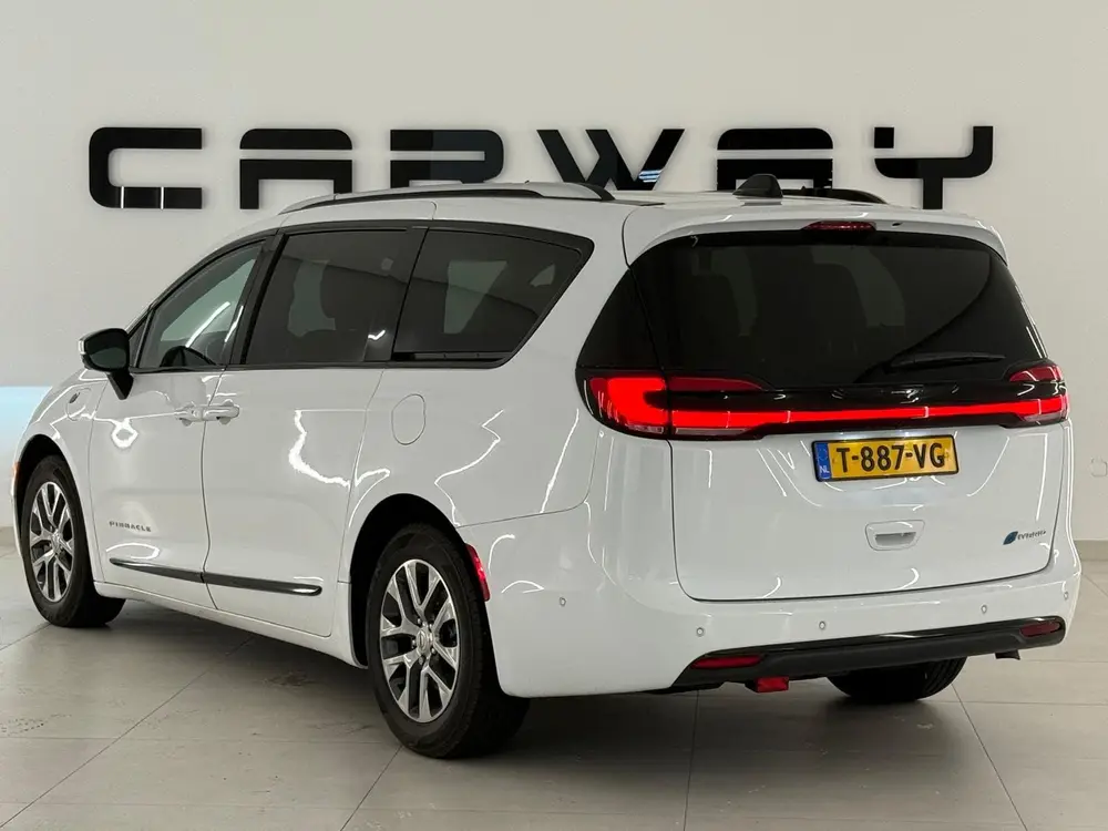 Chrysler Grand Voyager 3.6 V6 Hybrid Pacifica Pinnacle 7-zit uit 2023, foto 3