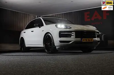Porsche Cayenne 3.0 S E-Hybrid / 520 Pk / Head Up / 4W Sturi uit 2025