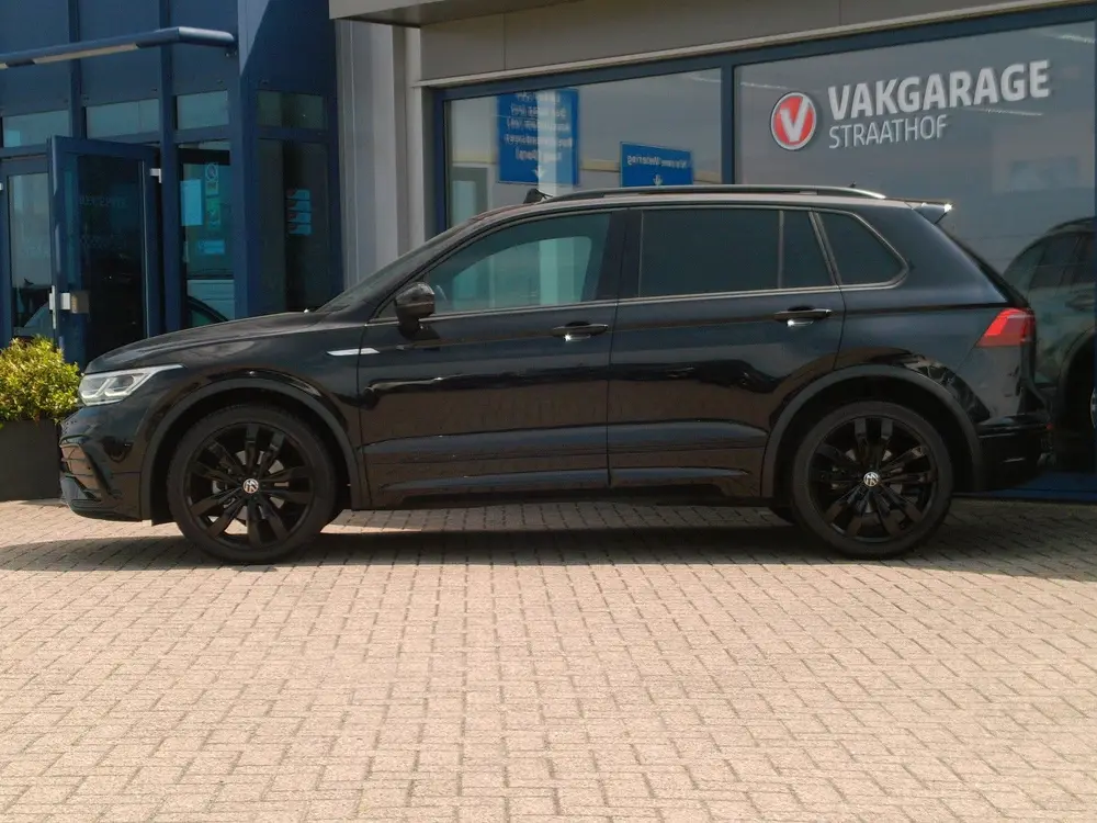 Volkswagen Tiguan 1.5 TSI R-Line Business+ Automaat / Schuif uit 2022, foto 3
