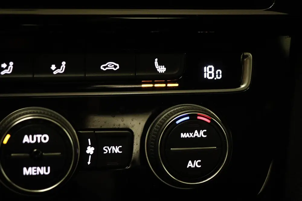 Volkswagen Golf 2.0 TSI GTI TCR | AKRAPOVIC | VIRTUAL COCKPI uit 2019, foto 7