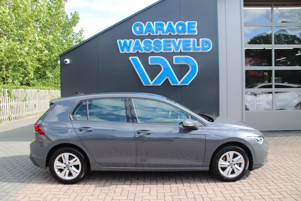 Volkswagen Golf 1.0 TSI Life Trekhaak/Camera+park.sens/Carpl uit 2022, foto 4