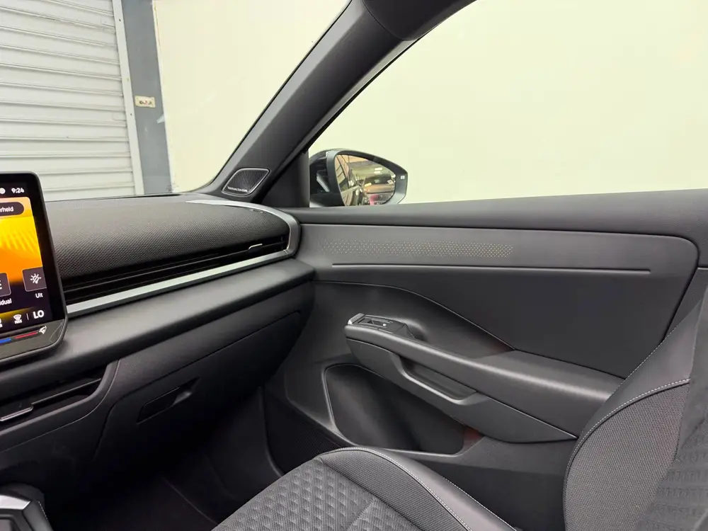 Volkswagen T-Roc 1.5 TSI R-Line Full option - Pano - Elek. T uit 2026, foto 11