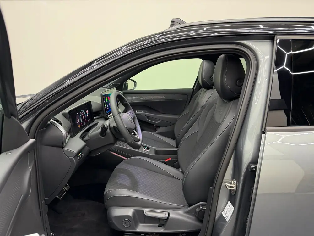 Volkswagen T-Roc 1.5 TSI R-Line Full option - Pano - Elek. T uit 2026, foto 9