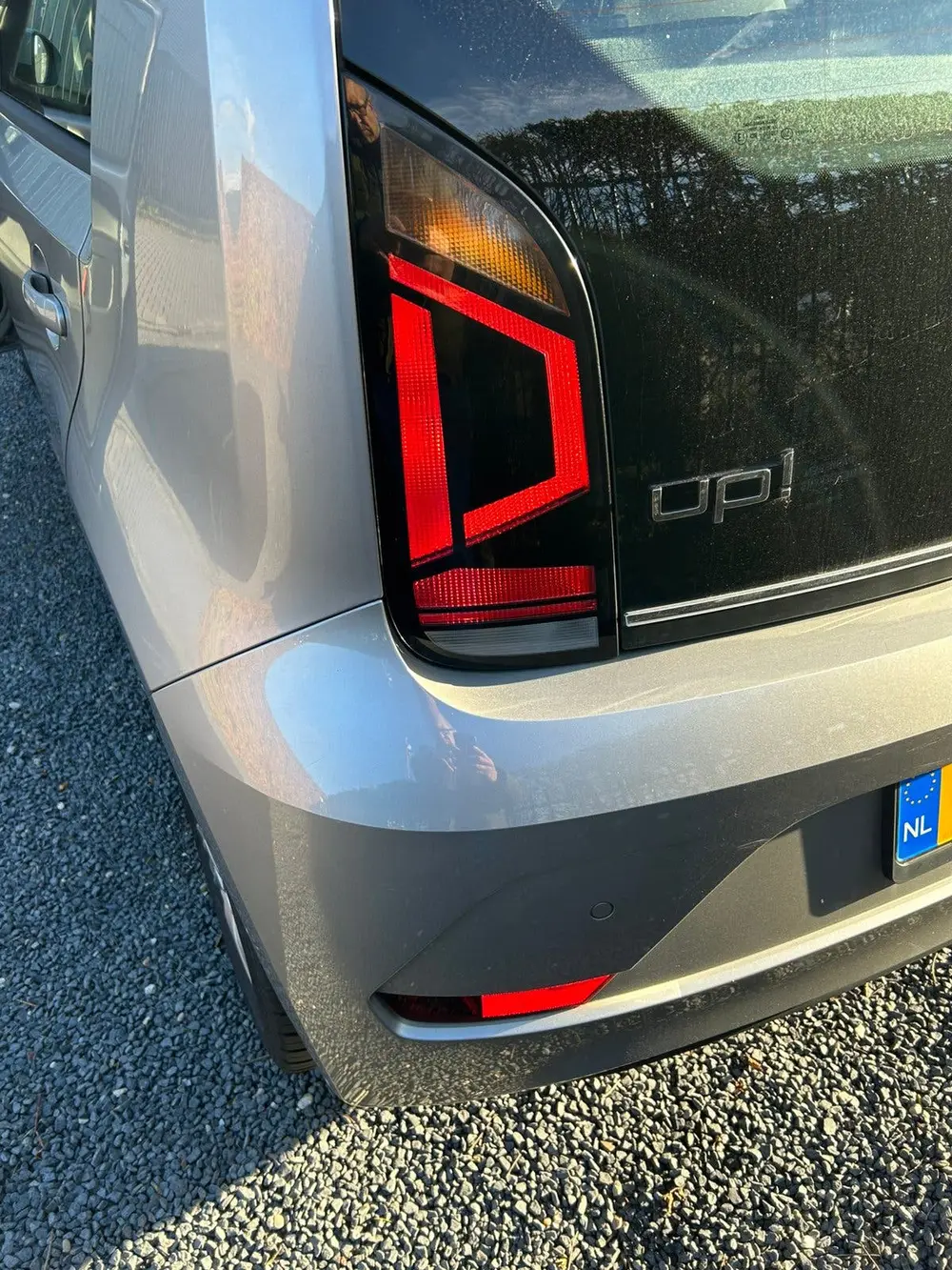Volkswagen Up! high up! 1.0 60PK 5D BMT 2019 Grijs uit 2019, foto 10