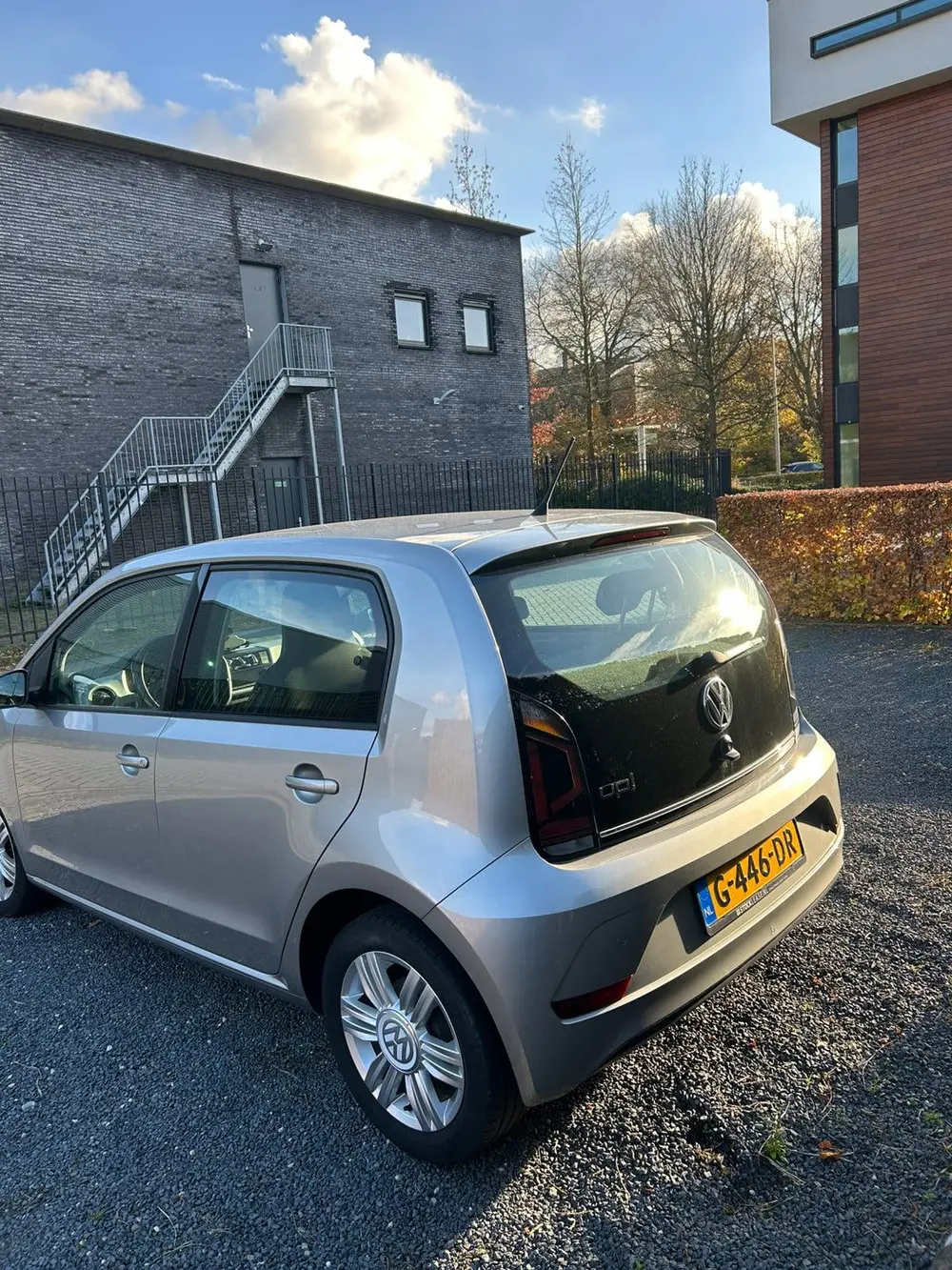 Volkswagen Up! high up! 1.0 60PK 5D BMT 2019 Grijs uit 2019, foto 8