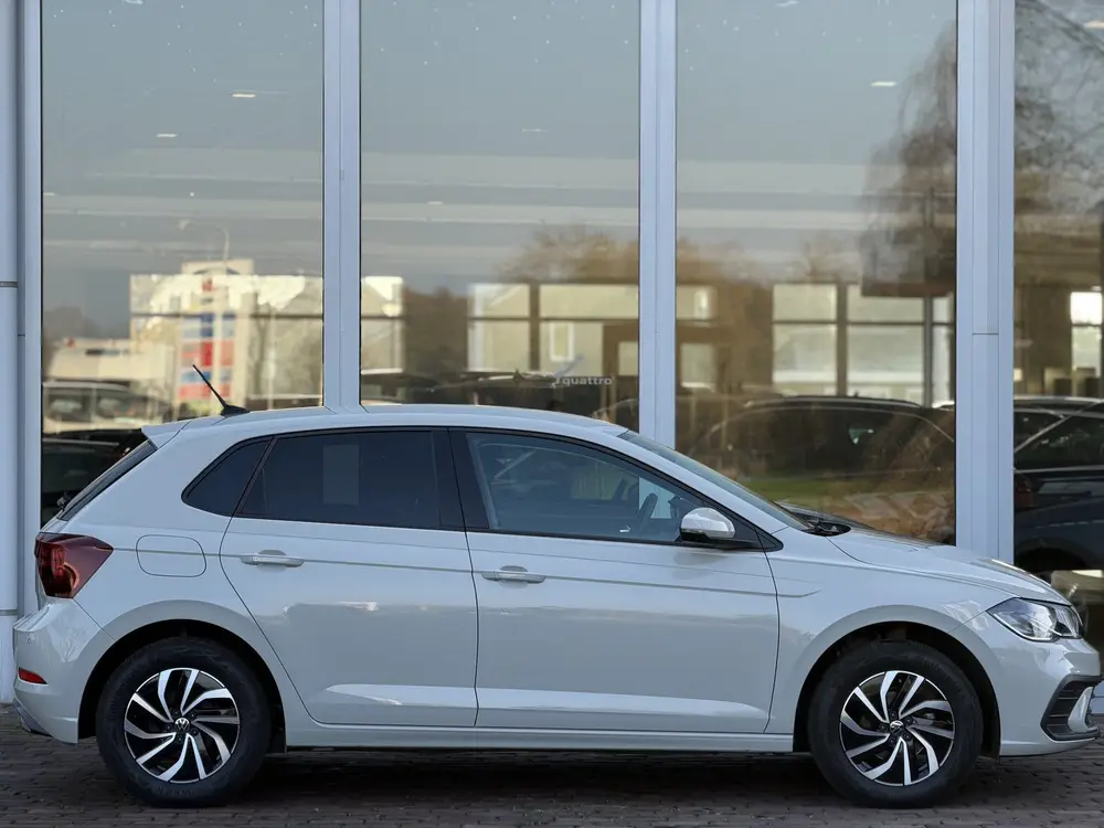 Volkswagen Polo 1.0 TSI Life Edition | Navi | Camera | Cruis uit 2024, foto 5