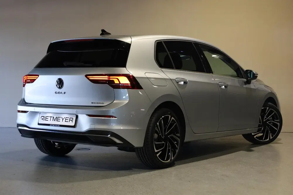 Volkswagen Golf 1.5 eHybrid Style Edition uit 2025, foto 11