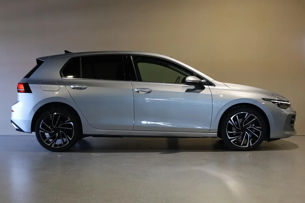 Volkswagen Golf 1.5 eHybrid Style Edition uit 2025, foto 12
