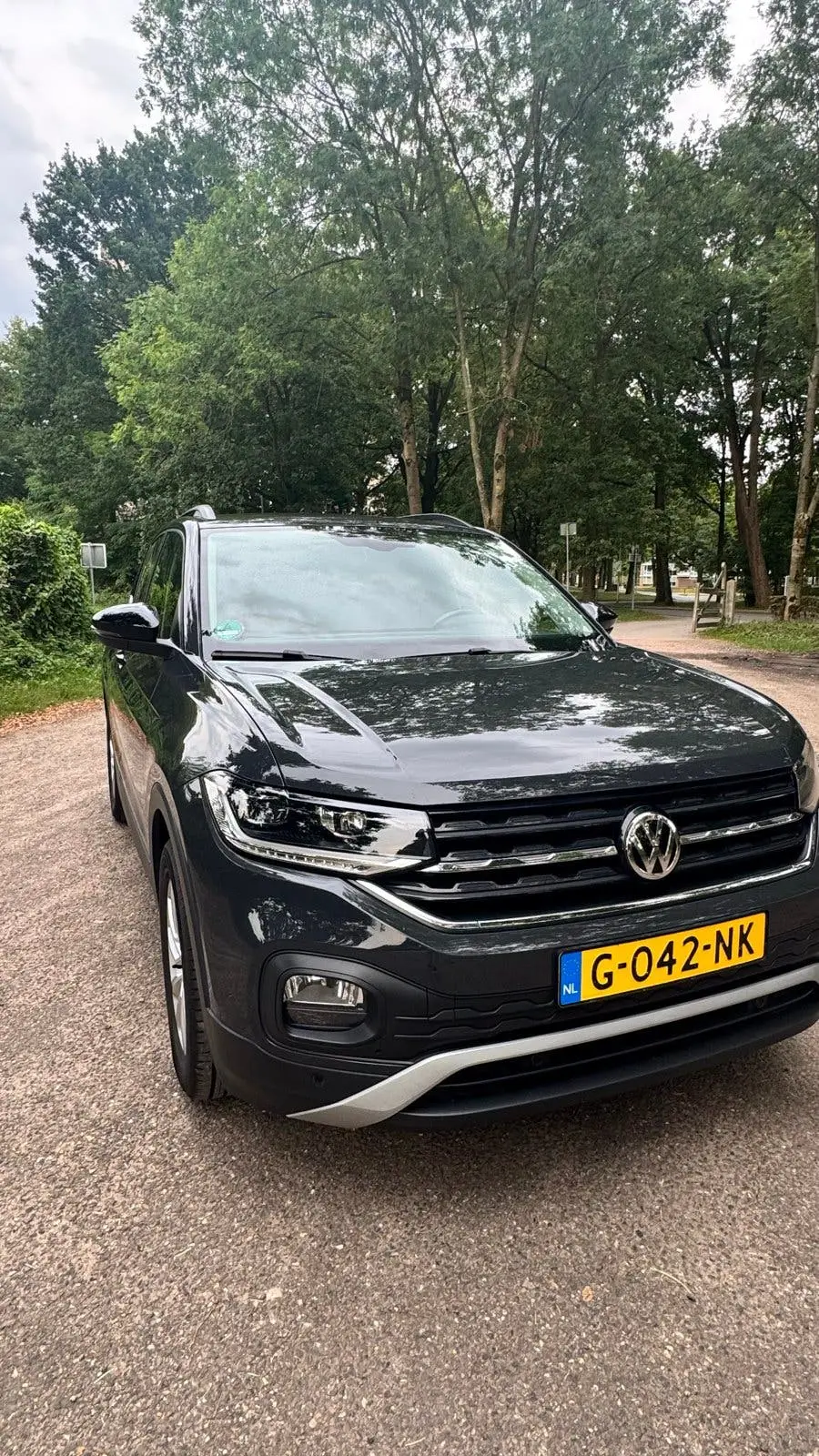 Volkswagen T-Cross 1.0 TSI 95pk 2019 Grijs uit 2019, foto 3