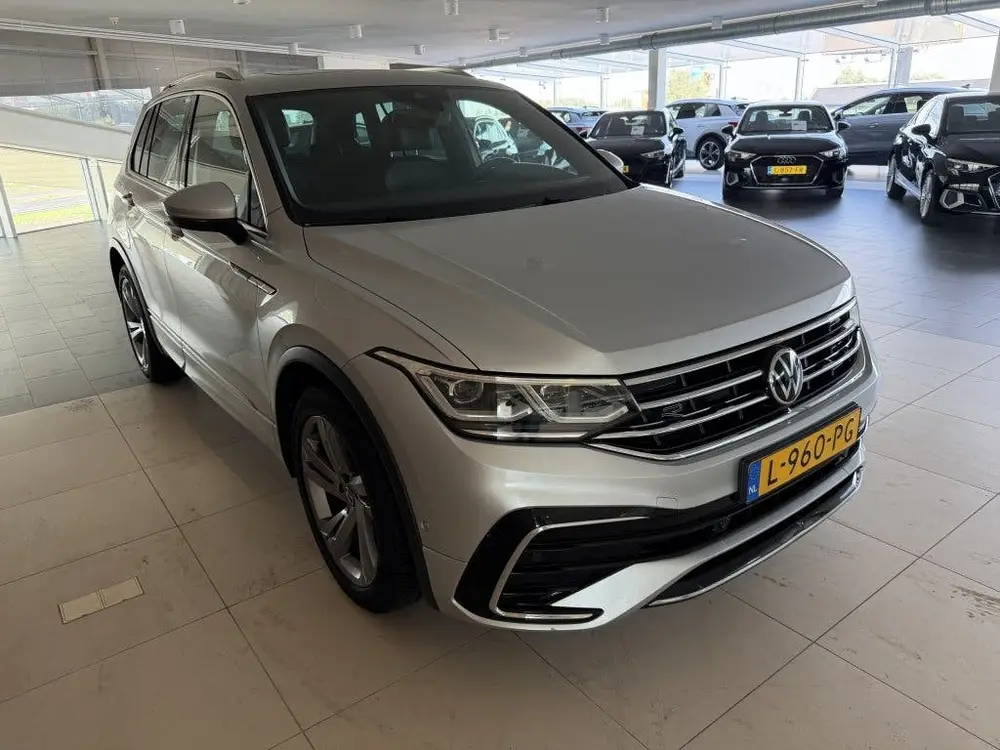 Volkswagen Tiguan 1.5 TSI R-Line Business+ (bj 2021) uit 2021, foto 4