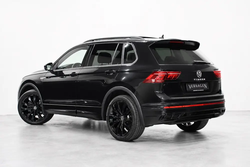 Volkswagen Tiguan 2.0 TSI 245pk R-line Black Style Leer Pano Harman Kardon Tiguan 2.0 TSI 245pk R-line Black Style Leer Pano uit 2021, foto 4