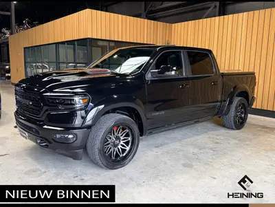 Dodge Ram 1500 5.7 V8 4x4 Crew Cab Limited Night. 22 inch. H uit 2021