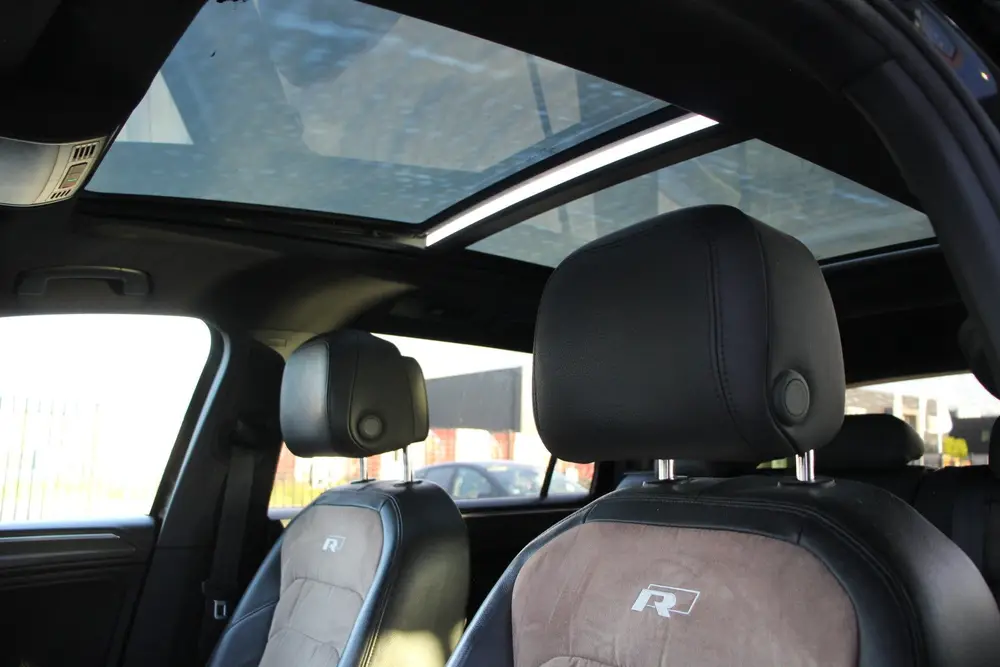 Volkswagen Tiguan Allspace 1.5 TSI Highline R-Line 7p. Pano uit 2019, foto 16