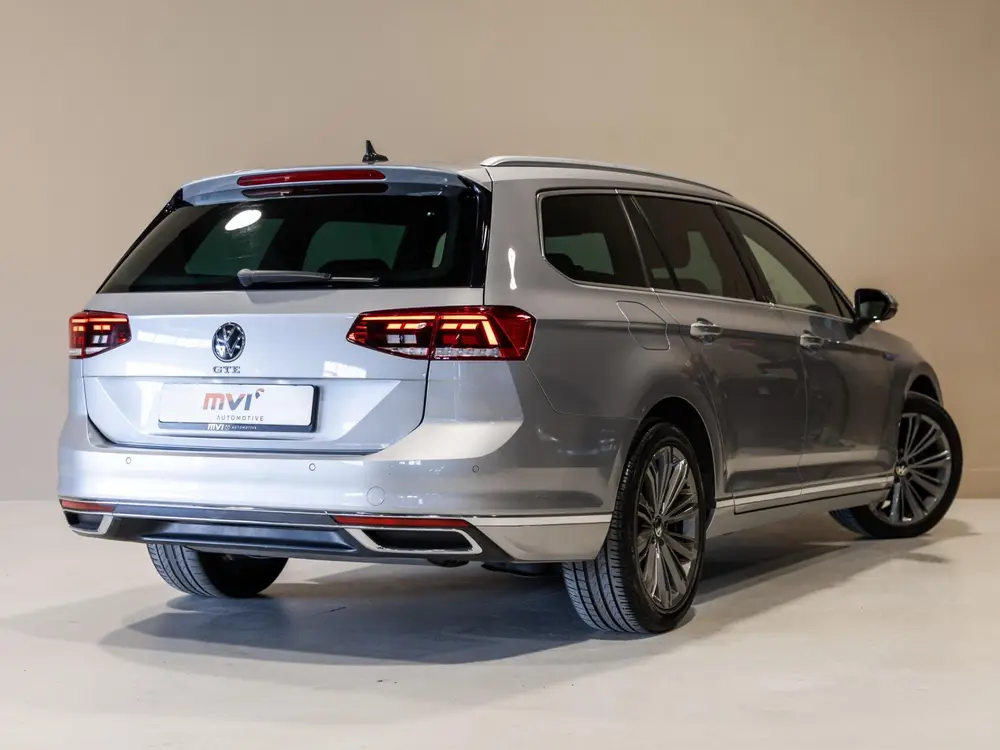 Volkswagen Passat Variant 1.4 TSI PHEV GTE Business SoH 93% uit 2021, foto 2
