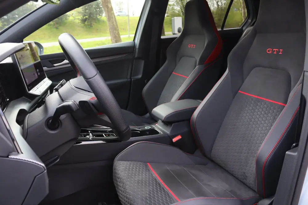 Volkswagen Golf 2.0 TSI GTI 301PK Clubsport Akrapovic/Pano/H uit 2025, foto 12