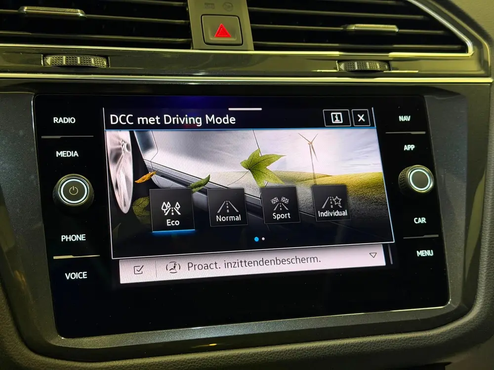 Volkswagen Tiguan 1.4 TSI eHybrid R-Line|PANO|FULL OPTIONS uit 2023, foto 16