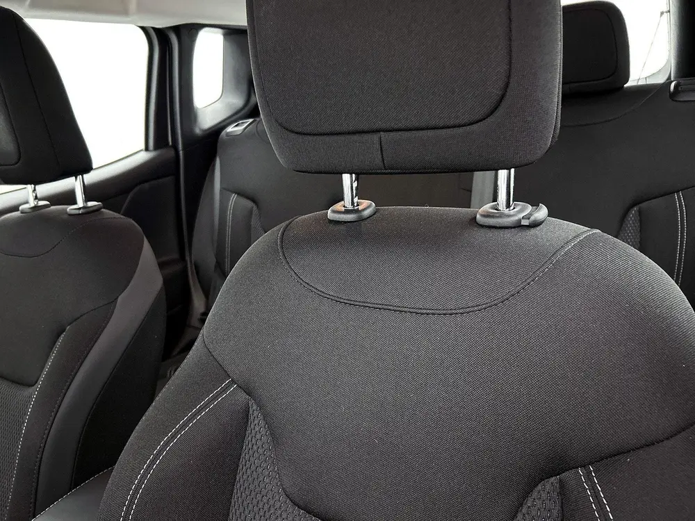 Jeep Renegade 1.3T-e Limited | Climate control | Apple Carpl uit 2019, foto 18