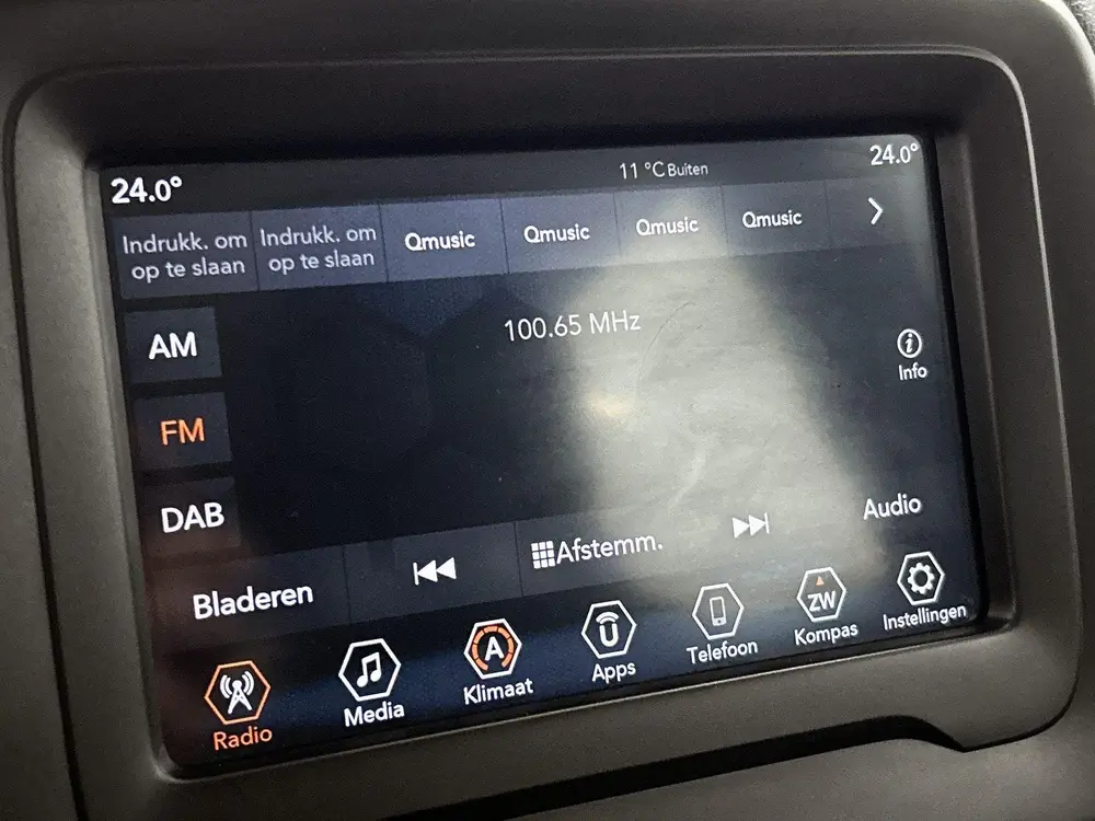 Jeep Renegade 1.3T-e Limited | Climate control | Apple Carpl uit 2019, foto 7