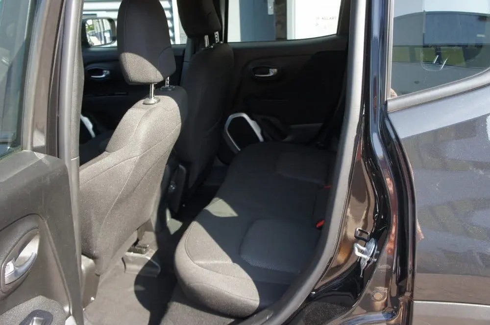 Jeep Renegade 1.0 TGi 120pk benzine Longitude 4x2 uit 2019, foto 14