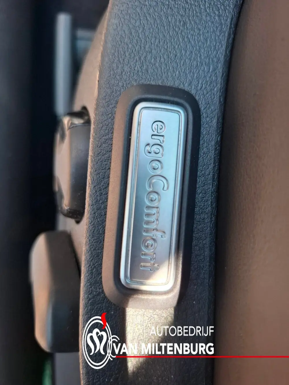 Volkswagen Passat Variant 1.5 TSI Highline Business R Digi d uit 2019, foto 17
