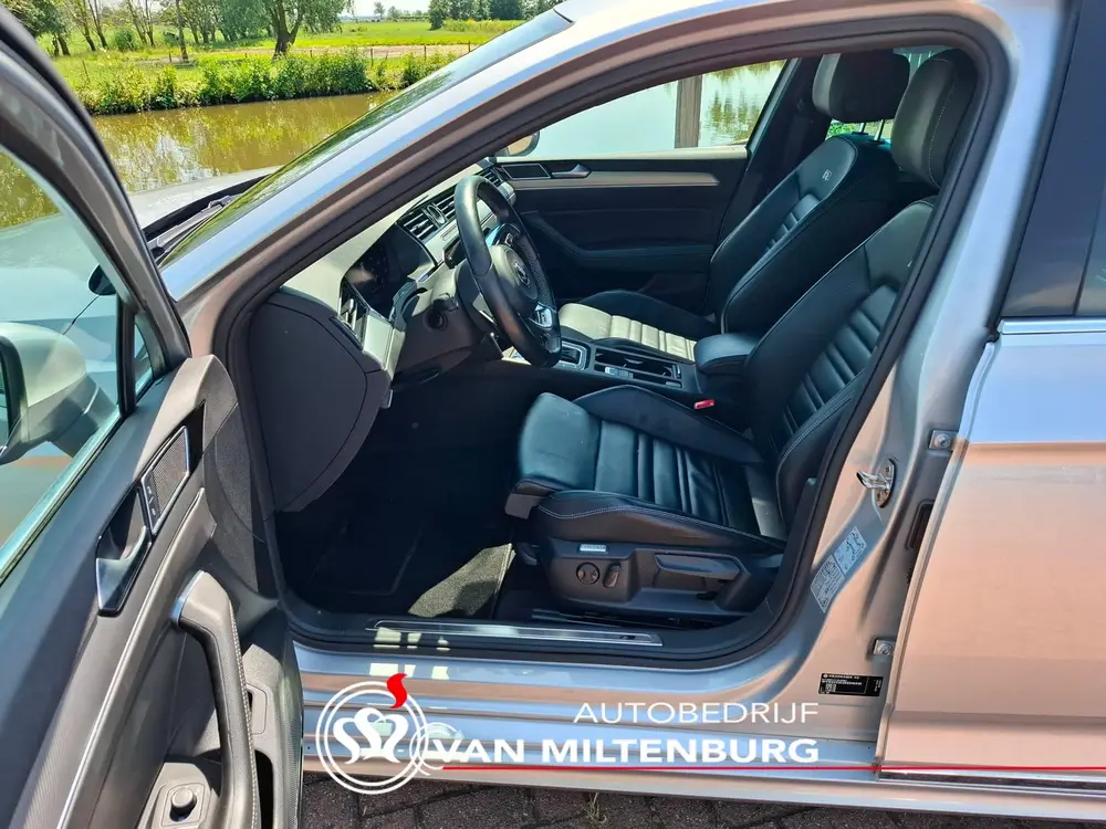 Volkswagen Passat Variant 1.5 TSI Highline Business R Digi d uit 2019, foto 5