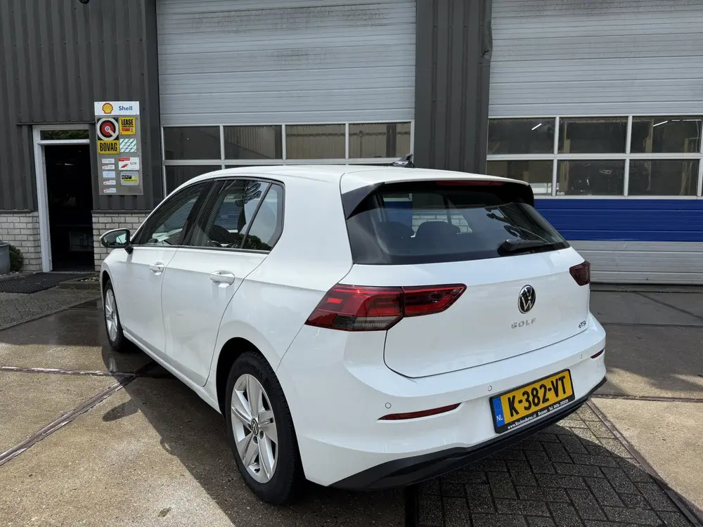 Volkswagen Golf 1.0 eTSI Life (bj 2020, automaat) uit 2020, foto 14