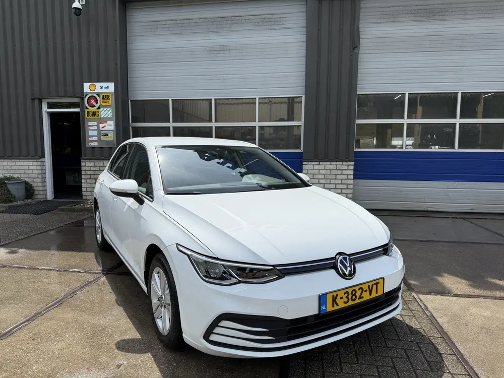 Volkswagen Golf 1.0 eTSI Life (bj 2020, automaat) uit 2020, foto 5