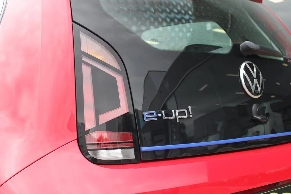 Volkswagen E-Up! E-up! I Elektrisch I Automaat I Camera I uit 2021, foto 10