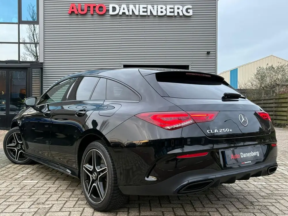 Mercedes-Benz CLA klasse Shooting Brake 250 e plug-in AMG BL uit 2021, foto 2