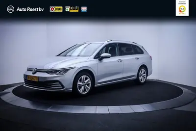 Volkswagen Golf Variant 1.0 TSI LIFE EDITION FULL LED | CAME uit 2022
