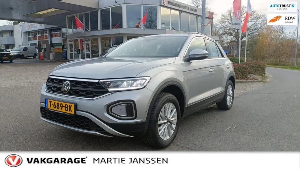 Volkswagen T-Roc 1.5 TSI Life Business uit 2022