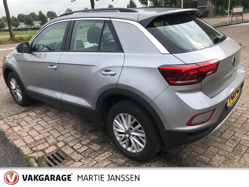 Volkswagen T-Roc 1.5 TSI Life Business uit 2022, foto 5