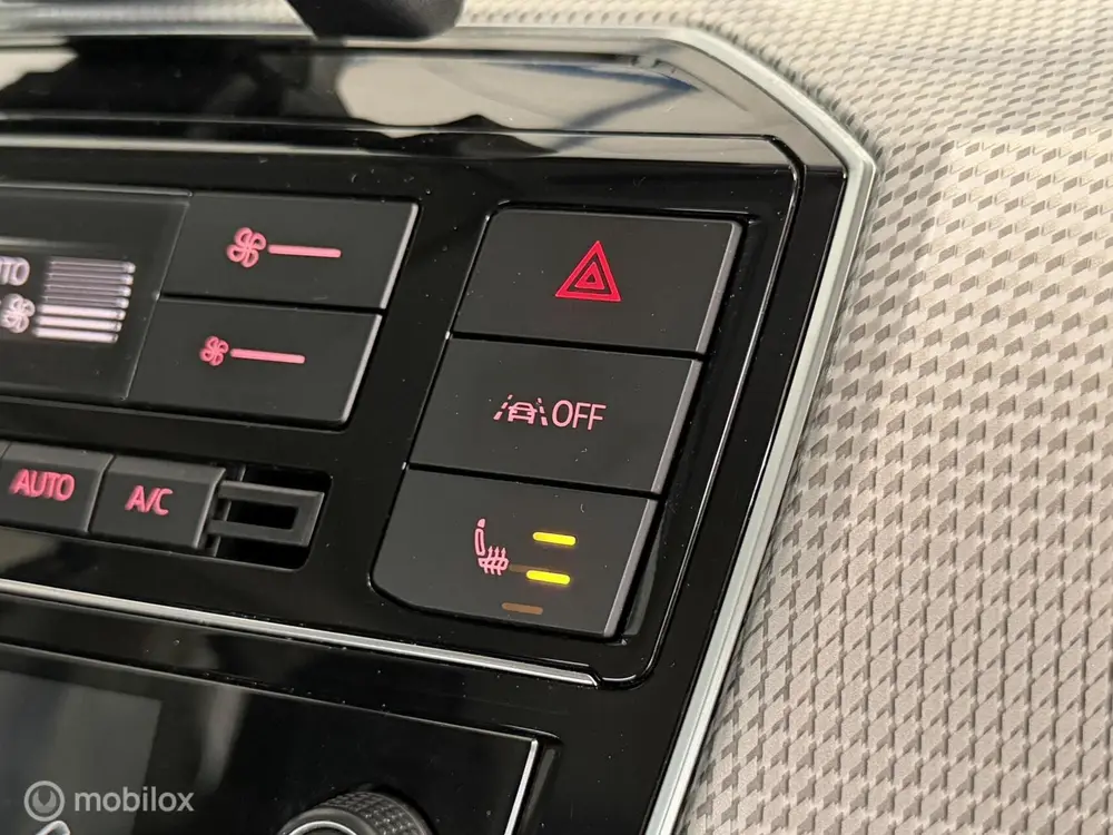 Volkswagen E-Up! e-up! Style / 1e eigenaar / NAP / uit 2022, foto 12