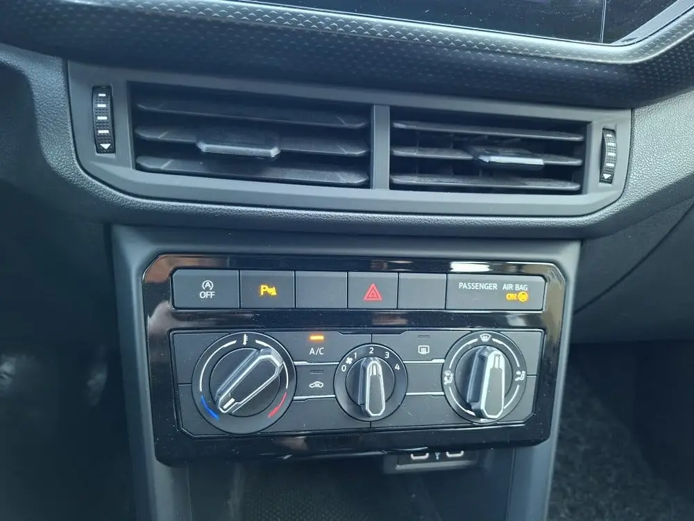 Volkswagen T-Cross 1.0 TSI Life (bj 2022) uit 2022, foto 13