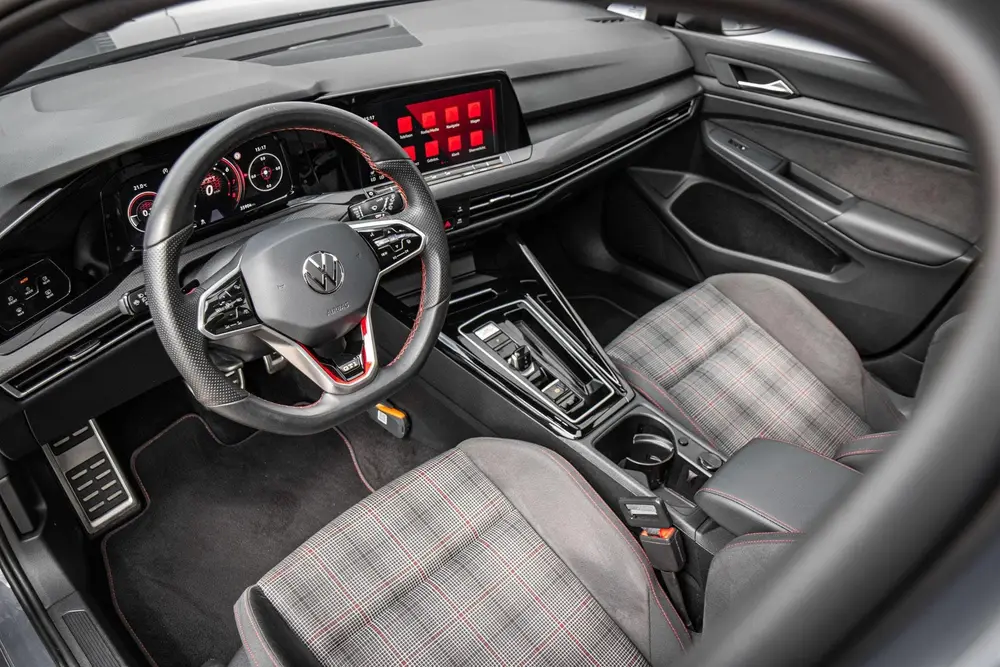 Volkswagen Golf GTI 2.0 TSI 245pk DSG | Panoramadak | Adapti uit 2024, foto 16