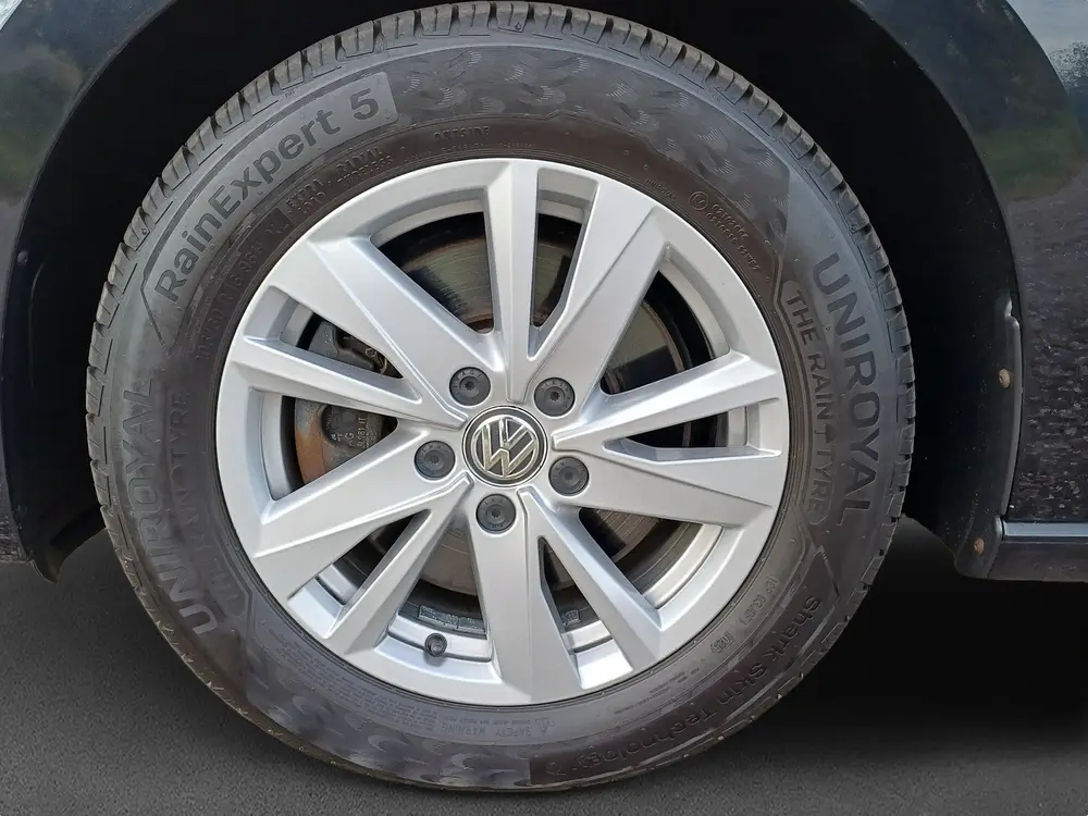 Volkswagen Touran 1.5 TSI Highline / Trekhaak / Panodak / Ca uit 2020, foto 12