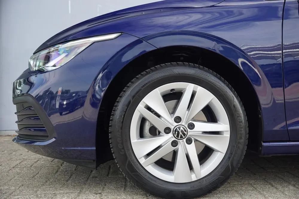 Volkswagen Golf 1.0 eTSI 110pk DSG Life | Navigatie | Apple uit 2023, foto 12