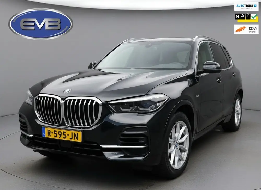 BMW X5 XDrive45e High Executive, luchtvering luxe lederen in uit 2022