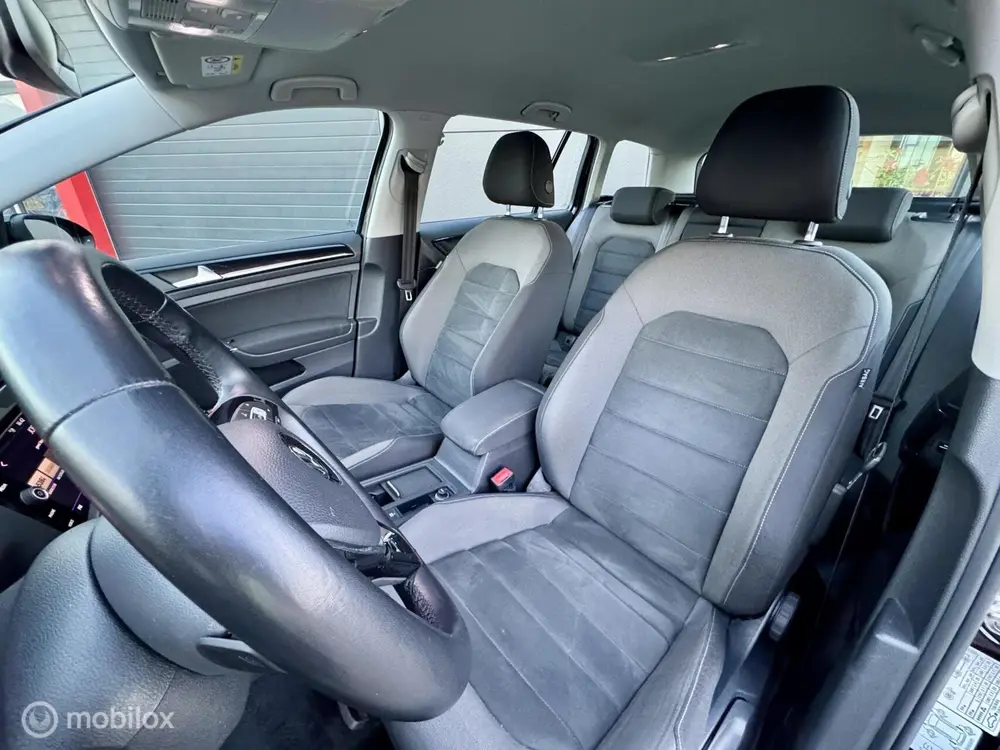 Volkswagen Golf 1.5 TSI Highline uit 2019, foto 12