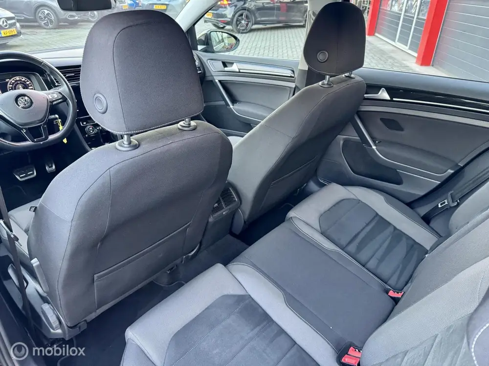 Volkswagen Golf 1.5 TSI Highline uit 2019, foto 13