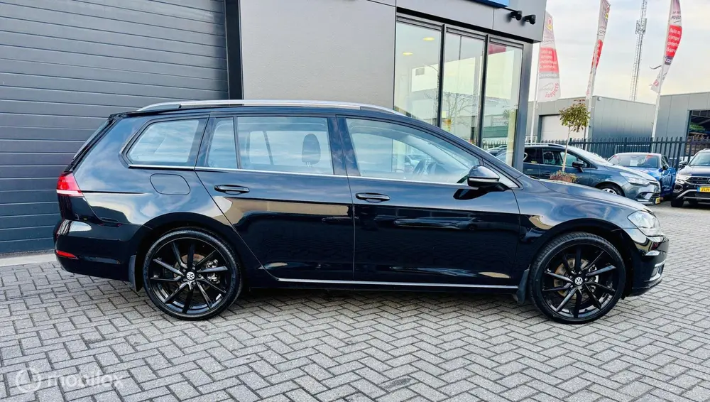 Volkswagen Golf 1.5 TSI Highline uit 2019, foto 3